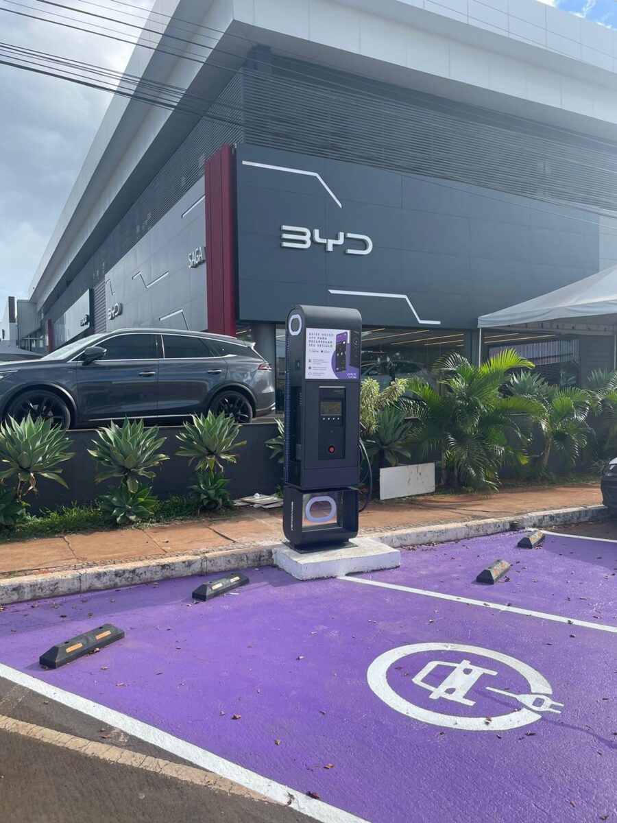 carregador YellotMob para carros elétricos em Brasília, no Distrito Federal